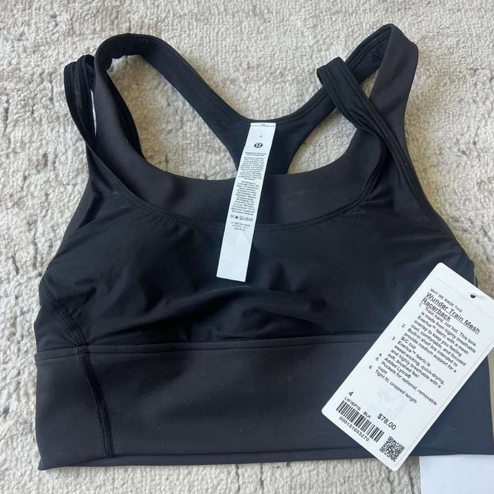 NWOT WUNDER UNDER TRAIN MESH SPORTS BRA SIZE 4